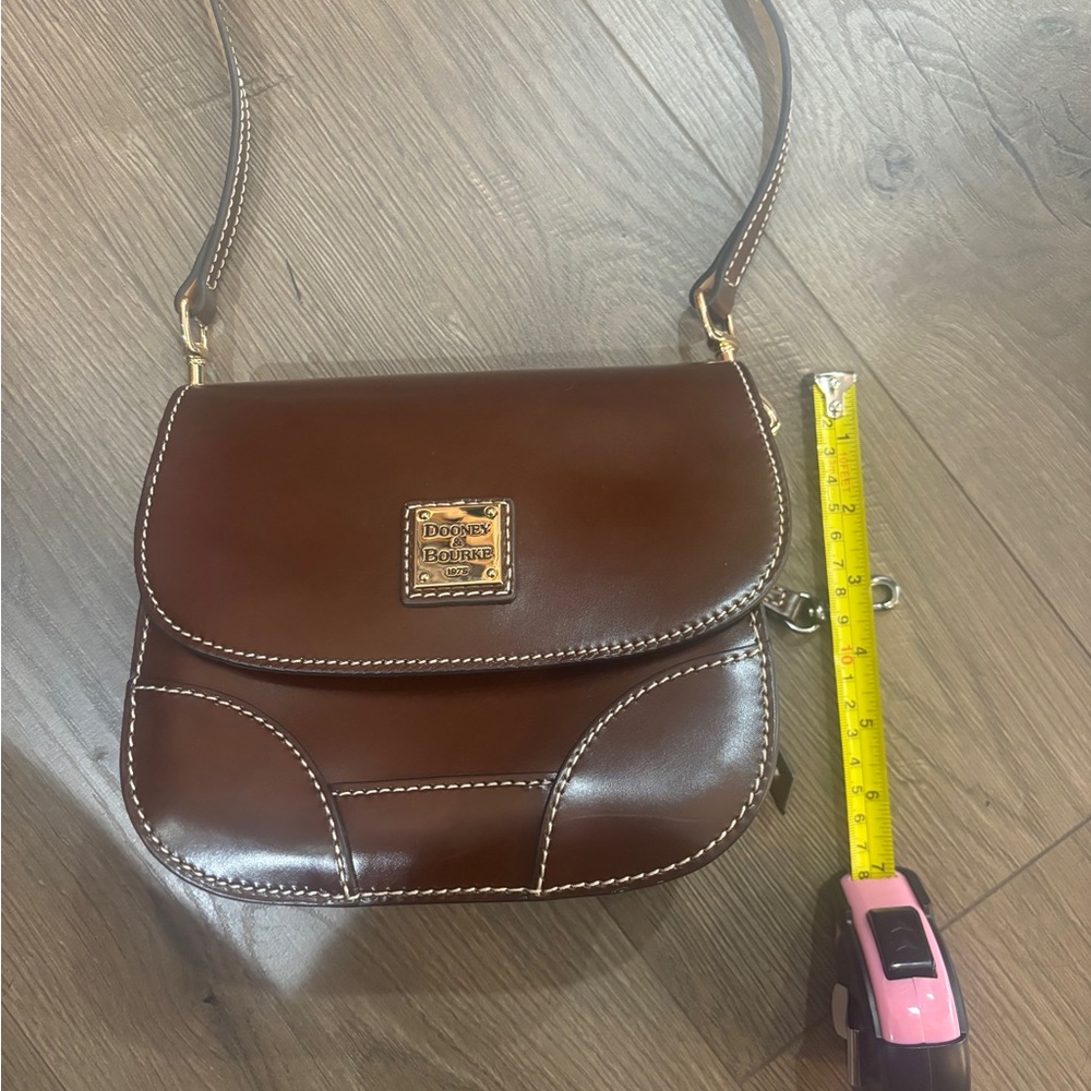 Dooney & Bourke Dark Brown Leather Crossbody with Gold Logo Plaque - Picture 3 of 5